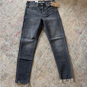 Levi Gray Denim Skinny Jeans with Frayed Hem